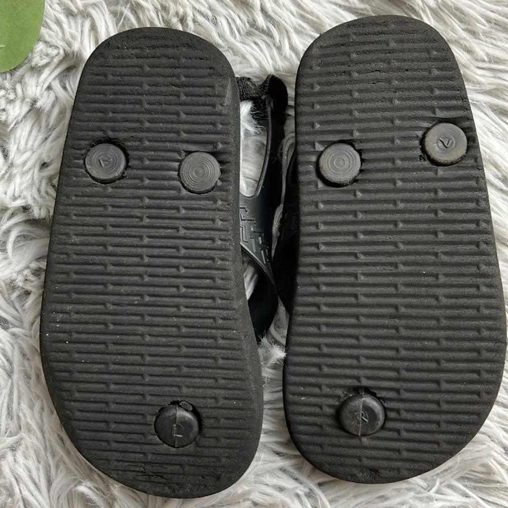 🌺toddler boys black sandals size 7 with back strap